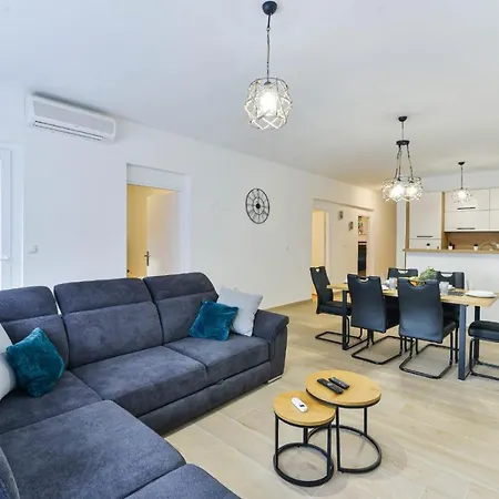 Apartament Nevera In *